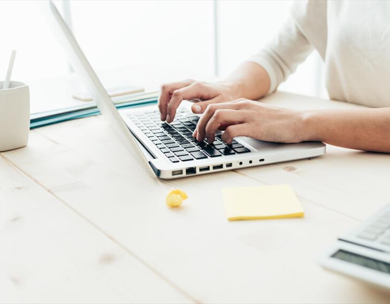Saiba como é o trabalho no Brasil e ao redor do mundo
